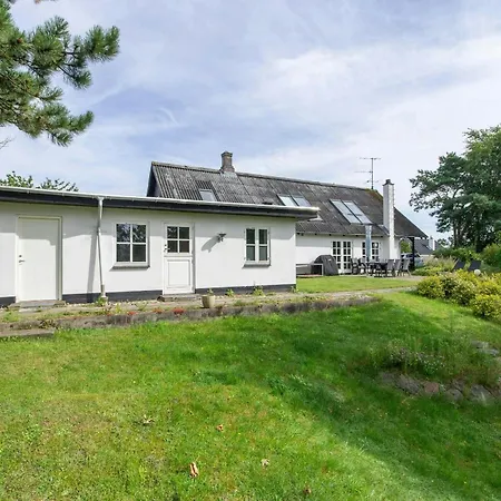 Historic Fisherman's House At Bonnerup *
